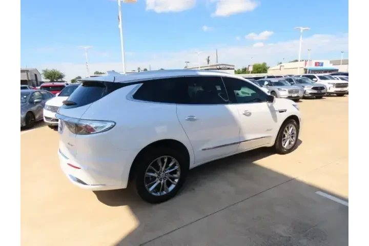 $35945 : Buick Enclave 2023 Avenir 4d image 9