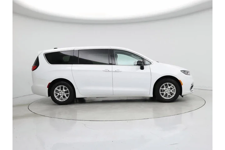 $29998 : Chrysler Pacifica 2024 Touri image 7
