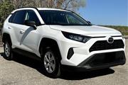 $19000 : 2021 Toyota RAV4 LE thumbnail