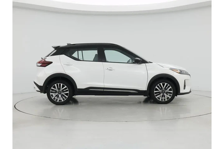 $22998 : Nissan Kicks 2024 SR 4dr Cro image 7