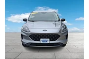 $20797 : Ford Escape 2022 SE 4dr SUV thumbnail