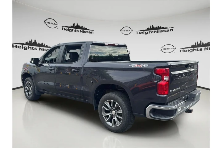 $33990 : Chevrolet Silverado 1500 202 image 4