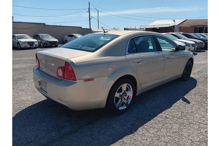 $5000 : 2010 Malibu LS image 5
