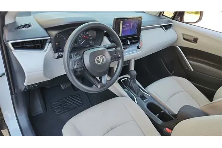 $23789 : Toyota Corolla Cross 2024 L image 9