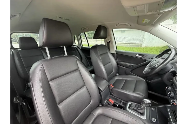 $8999 : 2017 Tiguan 2.0T S image 9
