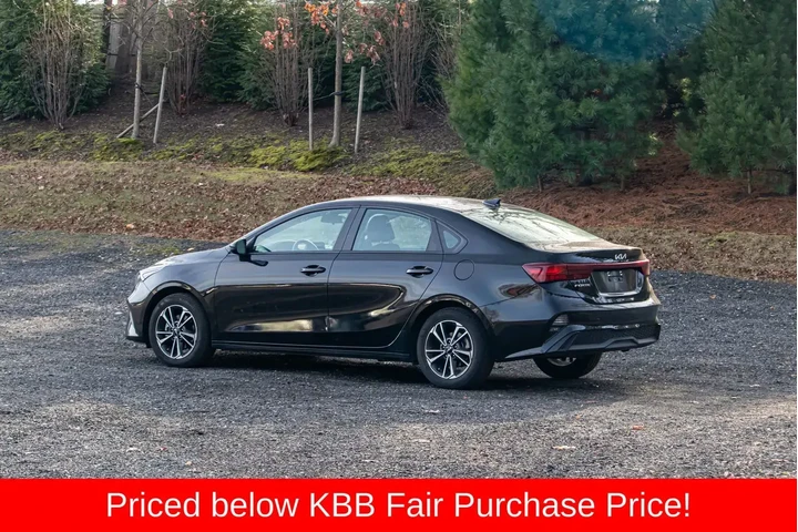 $13495 : Kia Forte 2024 LX 4dr Sedan image 5