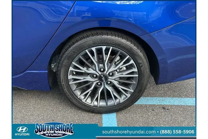 $21199 : Kia Forte 2024 GT-Line 4dr S image 9