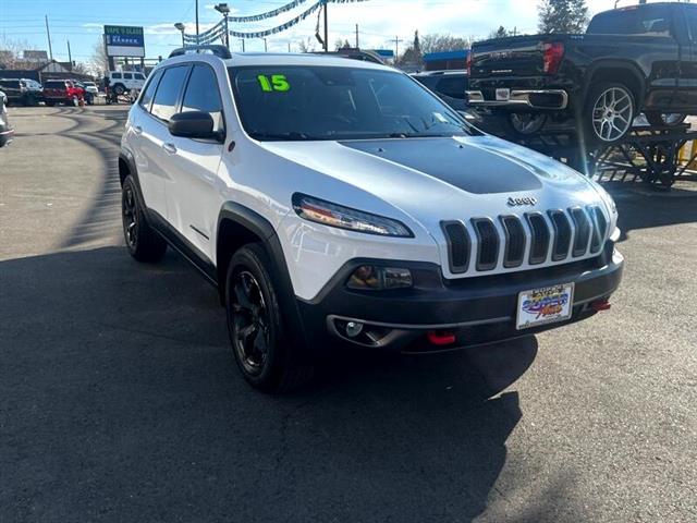 2015 Cherokee 4WD 4dr Trailha image 7