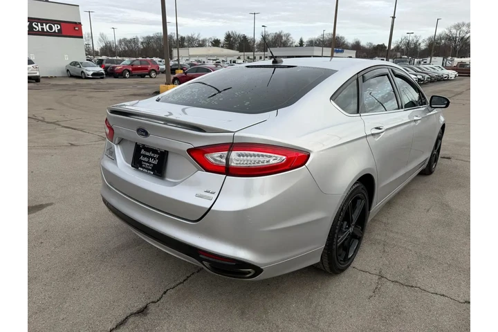 $6980 : 2016 Fusion SE image 2