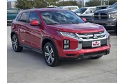 $14749 : Mitsubishi Outlander Sport 2 thumbnail