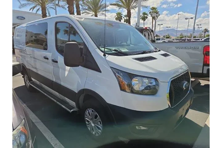 $33547 : Ford Transit 2024 250 3dr LW image 1