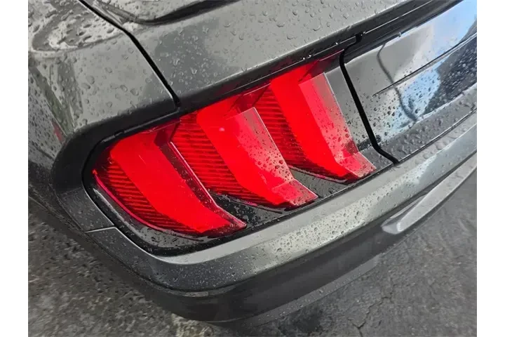 $15990 : Ford Mustang 2019 EcoBoost P image 5