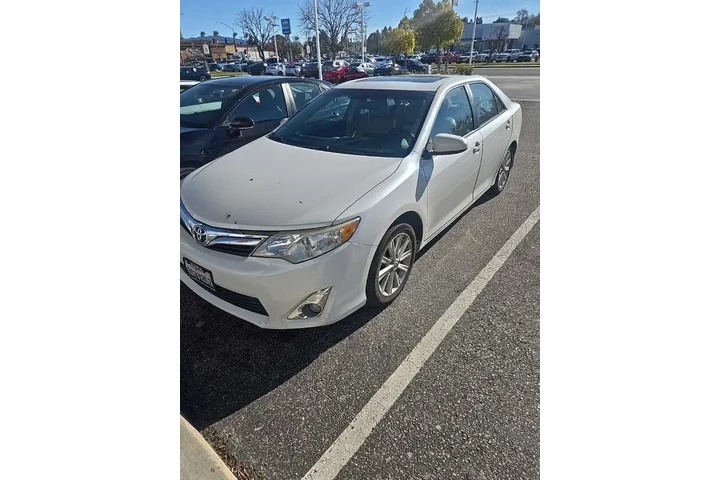 $12980 : Toyota Camry 2014 XLE 4dr Se image 1