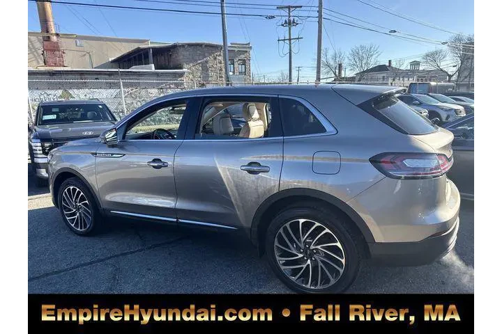$26690 : Lincoln Nautilus 2020 AWD Re image 10