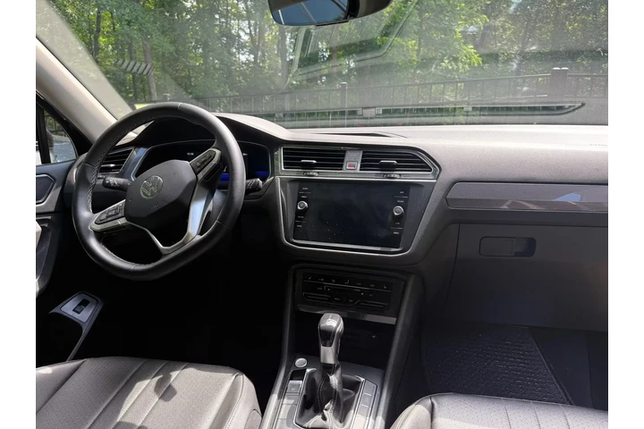 $12000 : 2022 Tiguan SE image 7