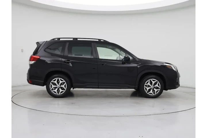 $26998 : Subaru Forester 2023 AWD Pre image 7