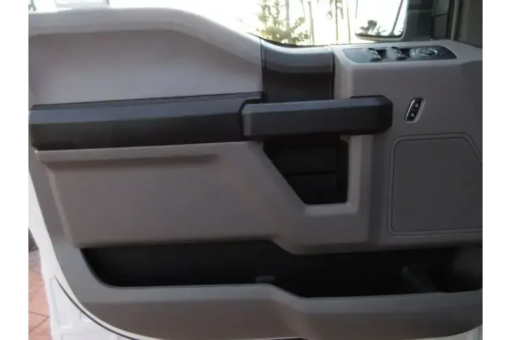 $21991 : Ford F-150 2018 4x2 XL 4dr S image 9