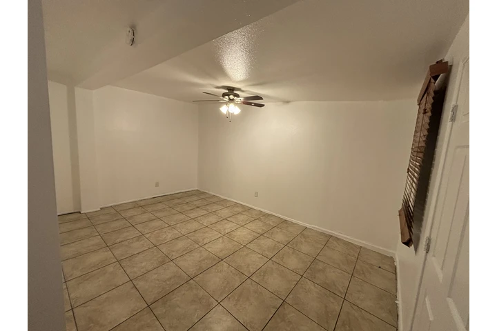 $1800 : Renta image 7