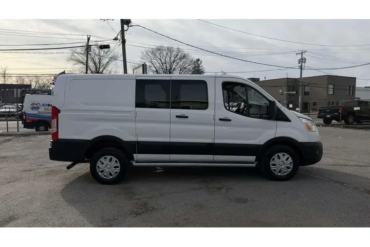 $28743 : Ford Transit 2022 250 3dr SW image 8
