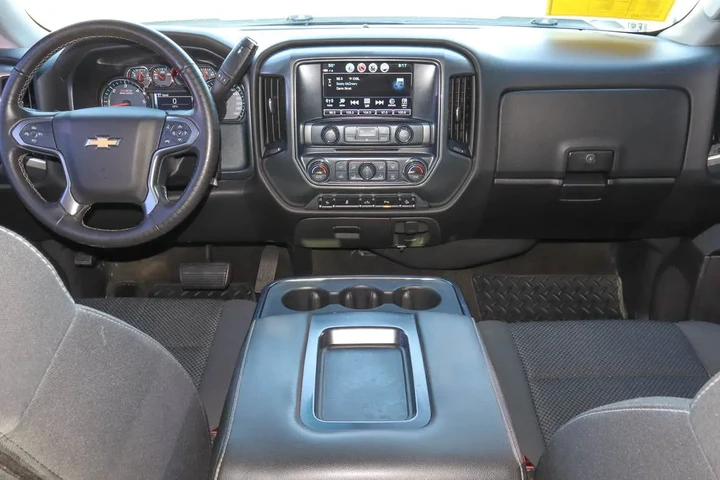 $25548 : 2018 Silverado 1500 4WD Crew image 10