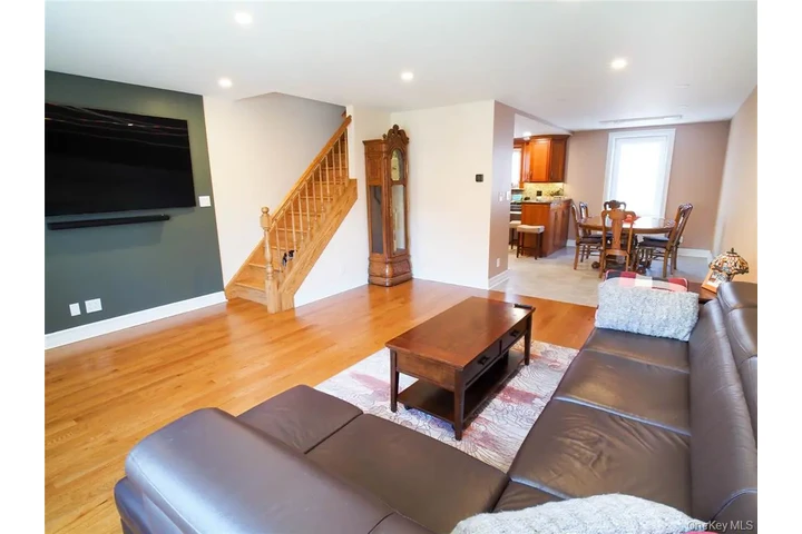 $1088000 : CASA EN VENTA GRAN OPORTUNIDAD image 3