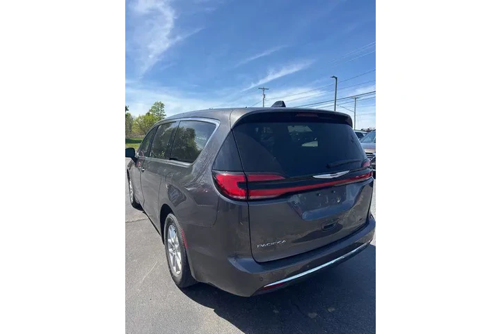 $24990 : Chrysler Pacifica 2023 Touri image 3