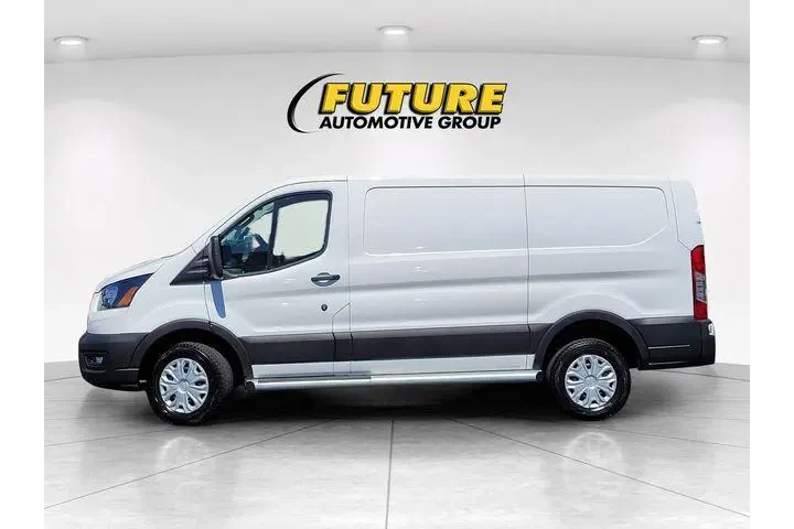 $33488 : Ford Transit 2024 250 3dr SW image 8