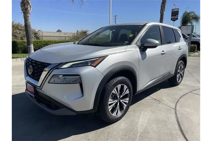 $19767 : Nissan Rogue 2023 SV 4dr Cro image 1