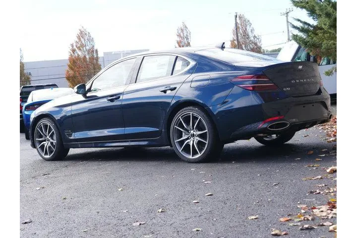 $35997 : Genesis G70 2025 2.5T Standa image 4