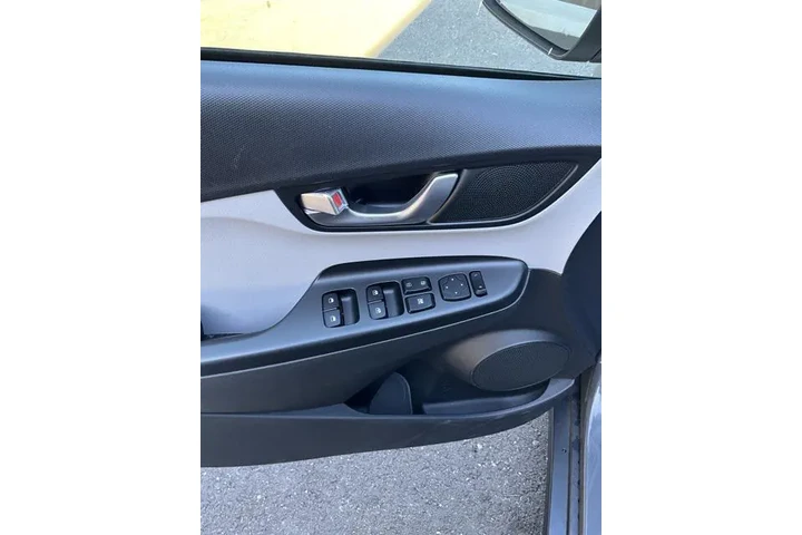 $19992 : Hyundai KONA Electric 2023 S image 5