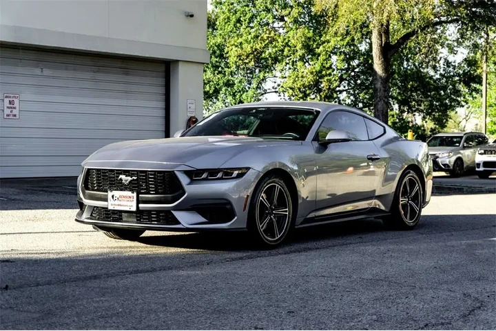 $28386 : Ford Mustang 2024 EcoBoost P image 8