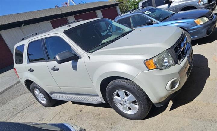 $5995 : 2009 Escape XLT image 3