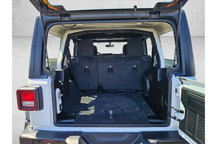 $32294 : Jeep Wrangler 2023 4x4 Rubic image 7