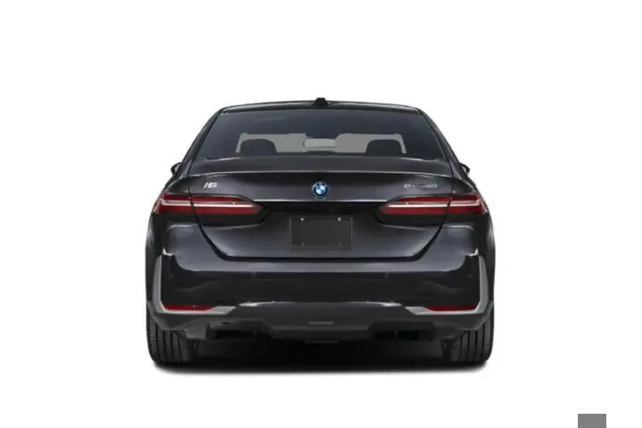 $38995 : BMW i5 2024 eDrive40 4dr Sed image 5