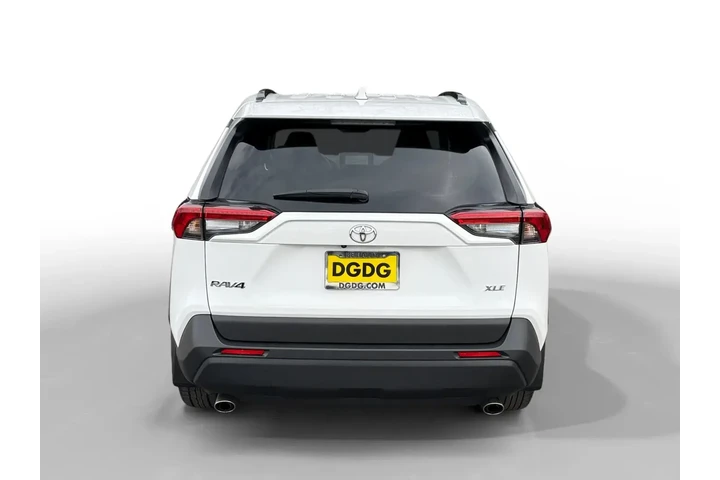 $26303 : Toyota RAV4 2024 XLE 4dr SUV image 4