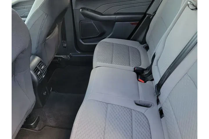 $17390 : Ford Escape 2022 SE 4dr SUV image 10