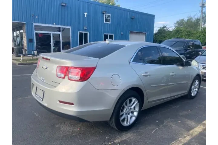 $8990 : 2015 Malibu LT image 3