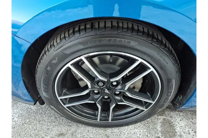 $20997 : Ford Mustang 2021 EcoBoost 2 image 10