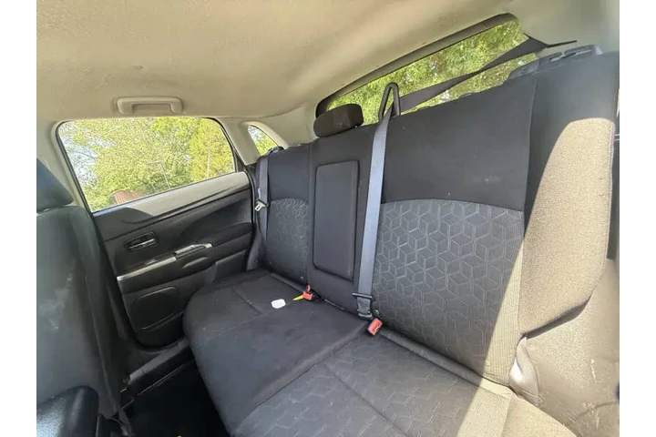 $7750 : 2021 Outlander Sport SE image 8