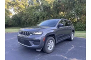 $24999 : 2023 Grand Cherokee Laredo thumbnail