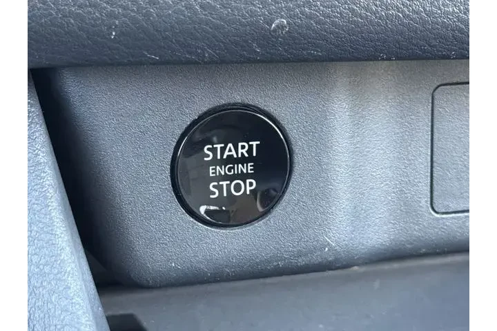 $21259 : Nissan Rogue 2025 SV 4dr Cro image 10