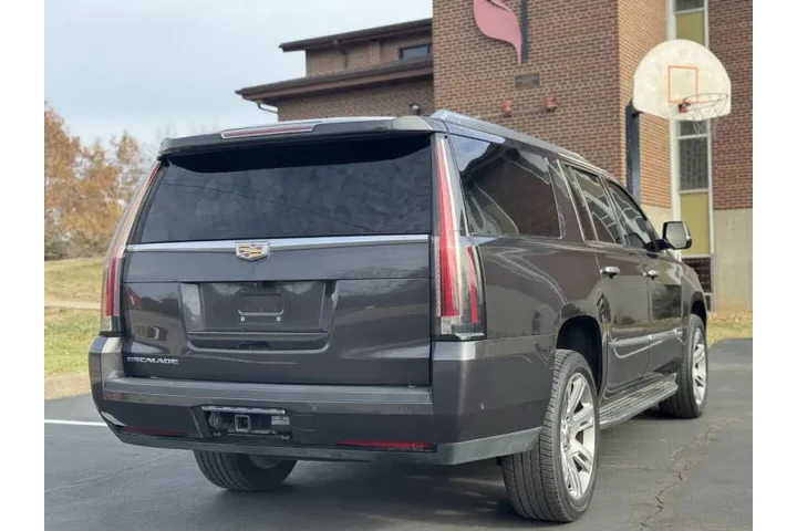 $21999 : 2017 Escalade ESV Luxury image 8