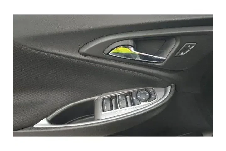 $24500 : Chevrolet Malibu 2024 LT 4dr image 7