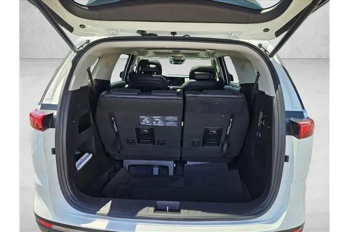 $38593 : Kia Carnival 2024 SX Prestig image 6