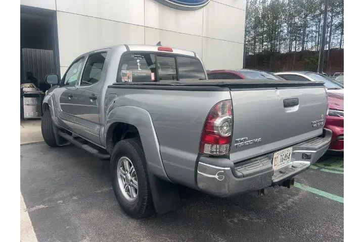 $18874 : Toyota Tacoma 2014 4x2 PreRu image 3