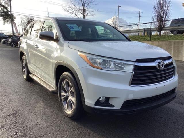 2014 Highlander image 3