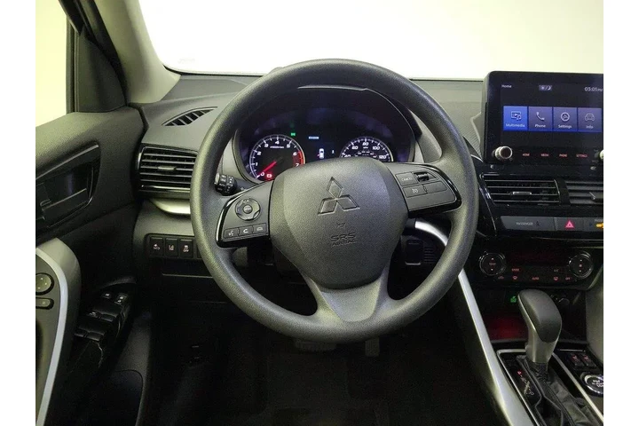 $19998 : Mitsubishi Eclipse Cross 202 image 9