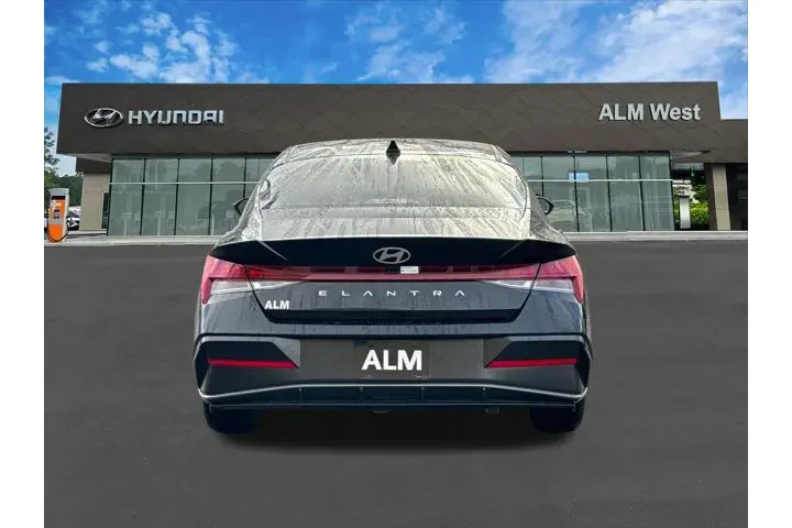 $21250 : Hyundai ELANTRA 2025 SEL Con image 6