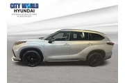 $39242 : Toyota Highlander 2024 AWD X thumbnail