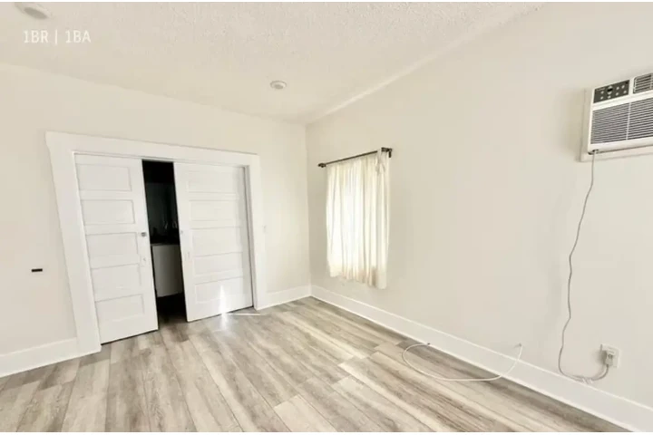 $1100 : Heaven on earth image 3